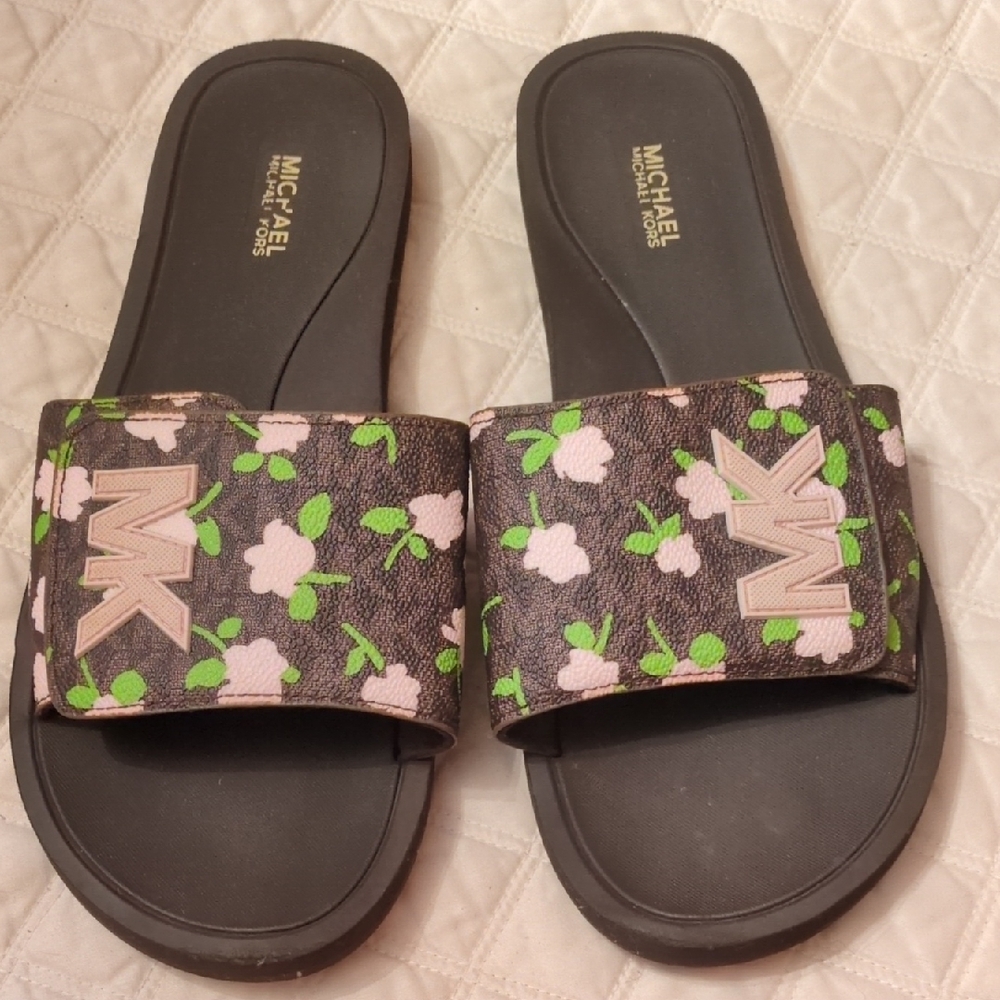 Michael Kors Women's Floral Slide Sandals - Black and Green